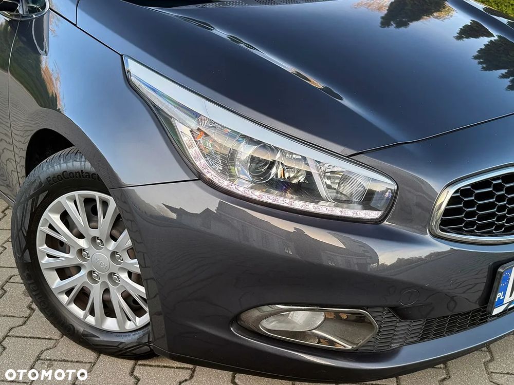 Kia Ceed 1.6 GDI Platinum Edition - 27