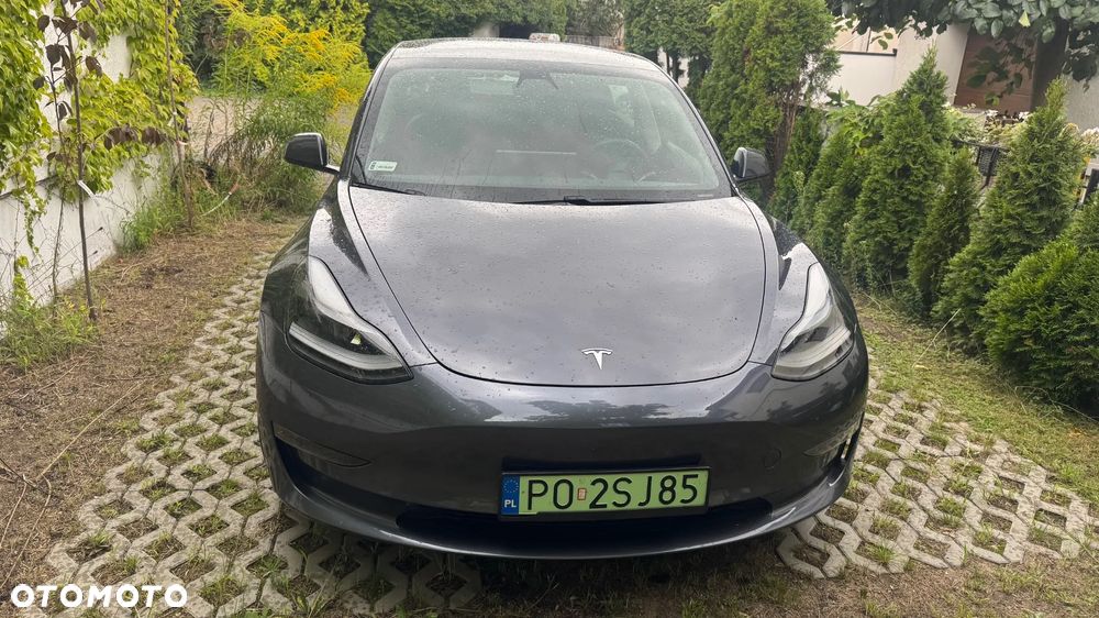 Tesla Model 3 - 10