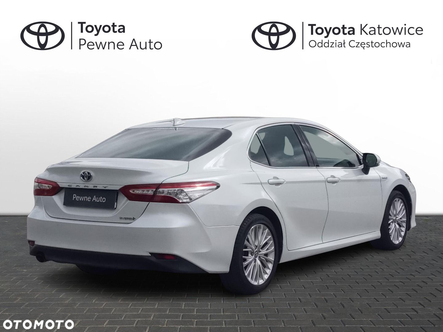 Toyota Camry - 20