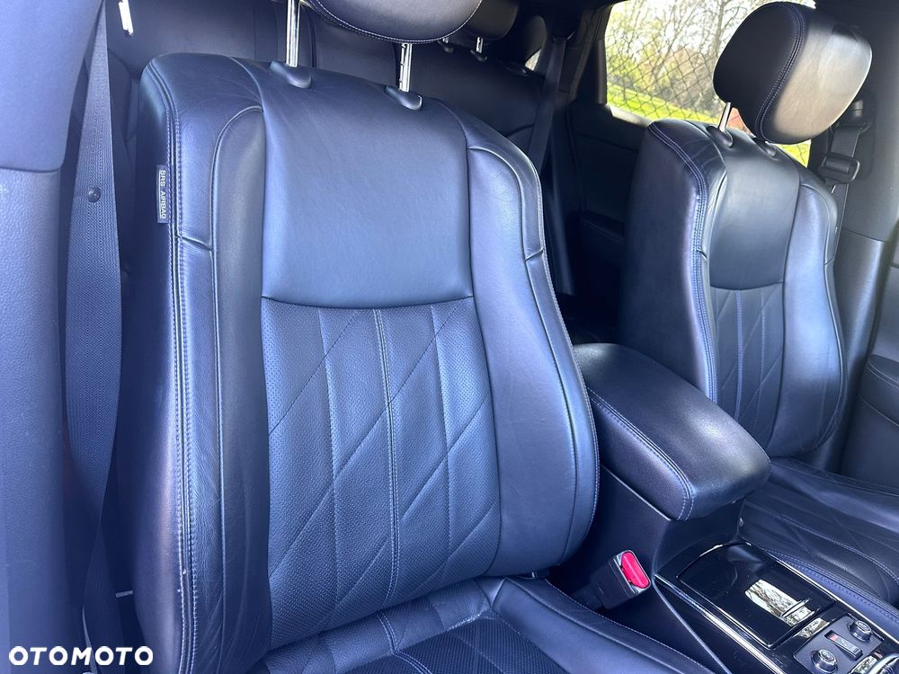 Infiniti QX70 3.0d GT Premium - 29