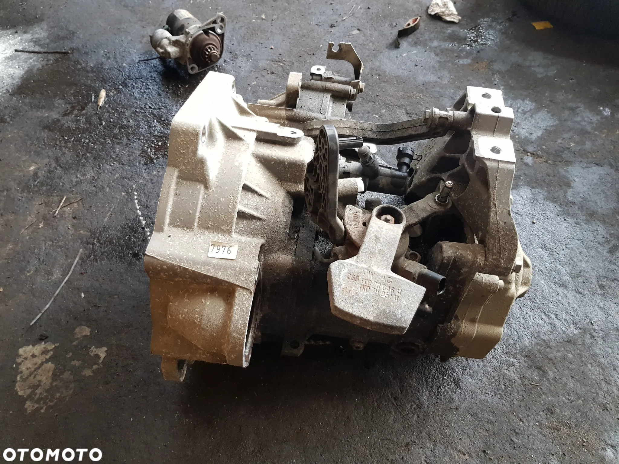 VW Passat B7 1.6 TDI Skrzynia Biegów manualna MYP 6B - 4