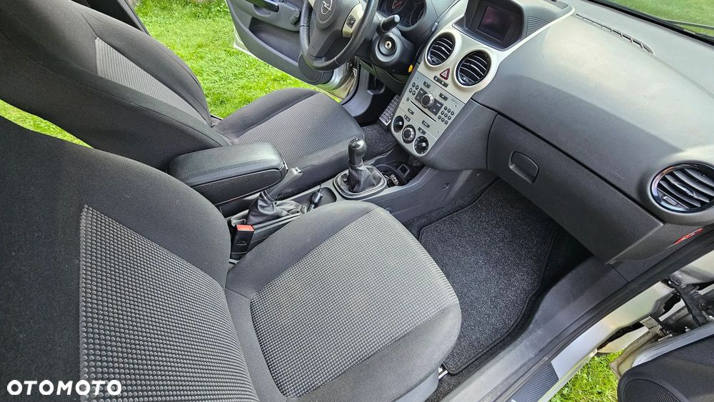 Opel Corsa - 8