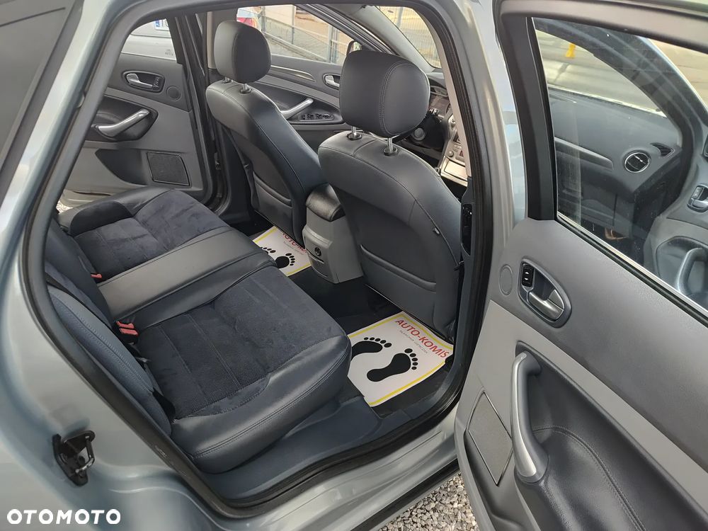 Ford Mondeo 2.0 TDCi Titanium - 21