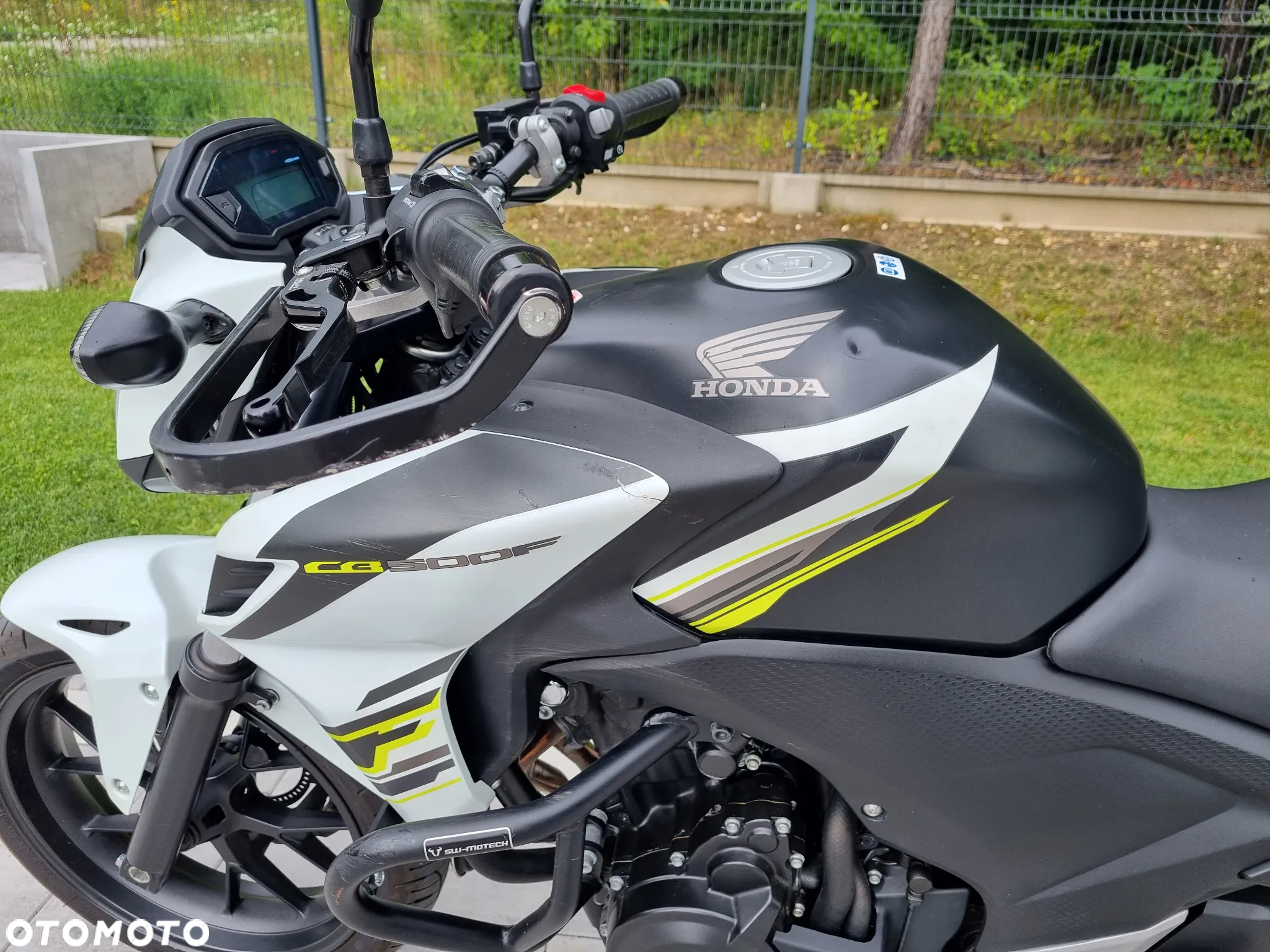 Honda CB - 4