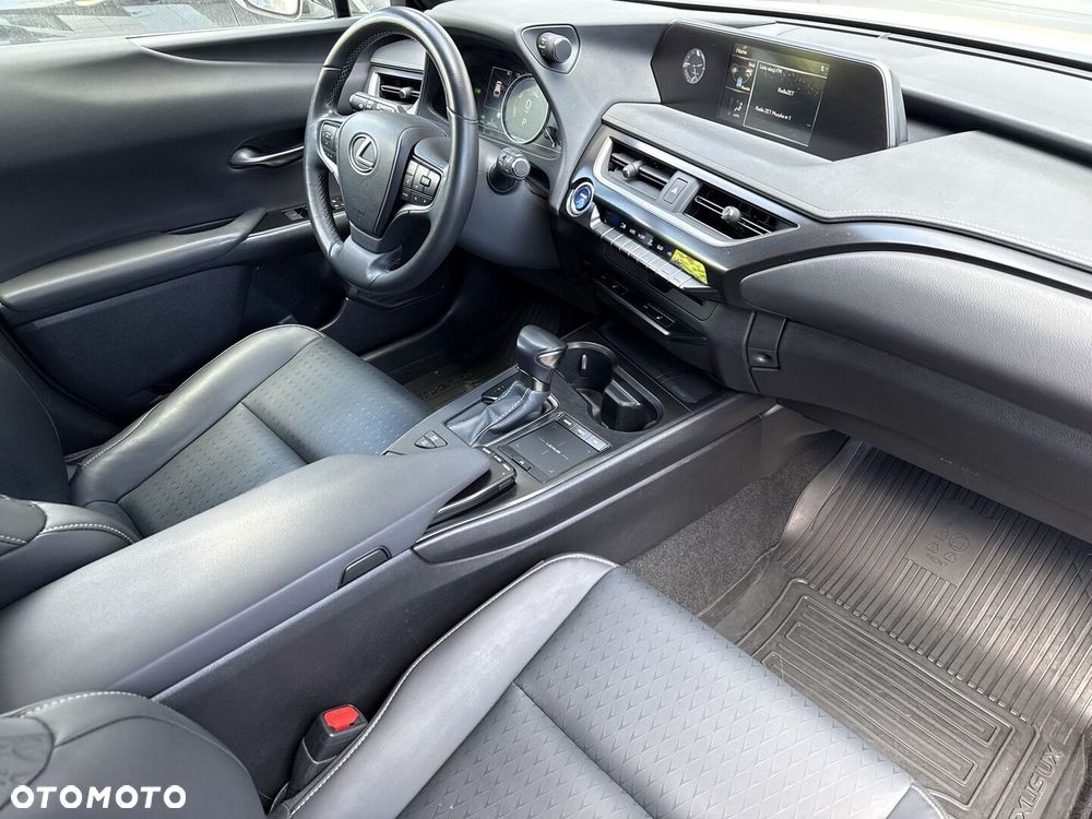 Lexus UX 250h GPF F Impression 2WD - 10