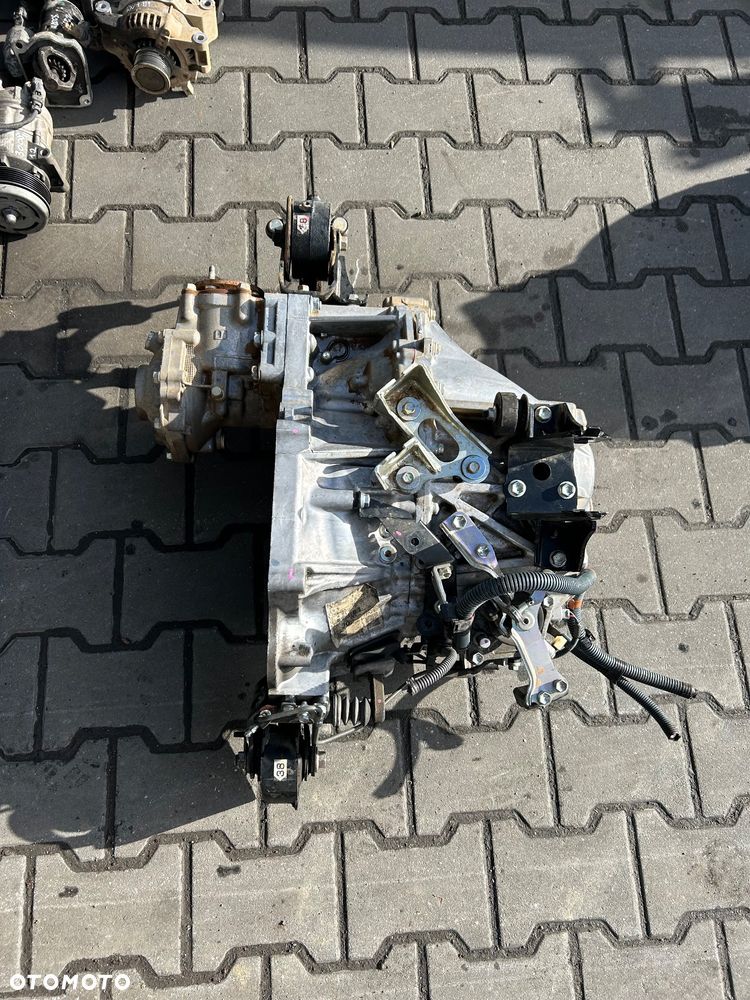 Skrzynia biegów Toyota Rav4 III 2.2 diesel reduktor 2006-2011 - 1