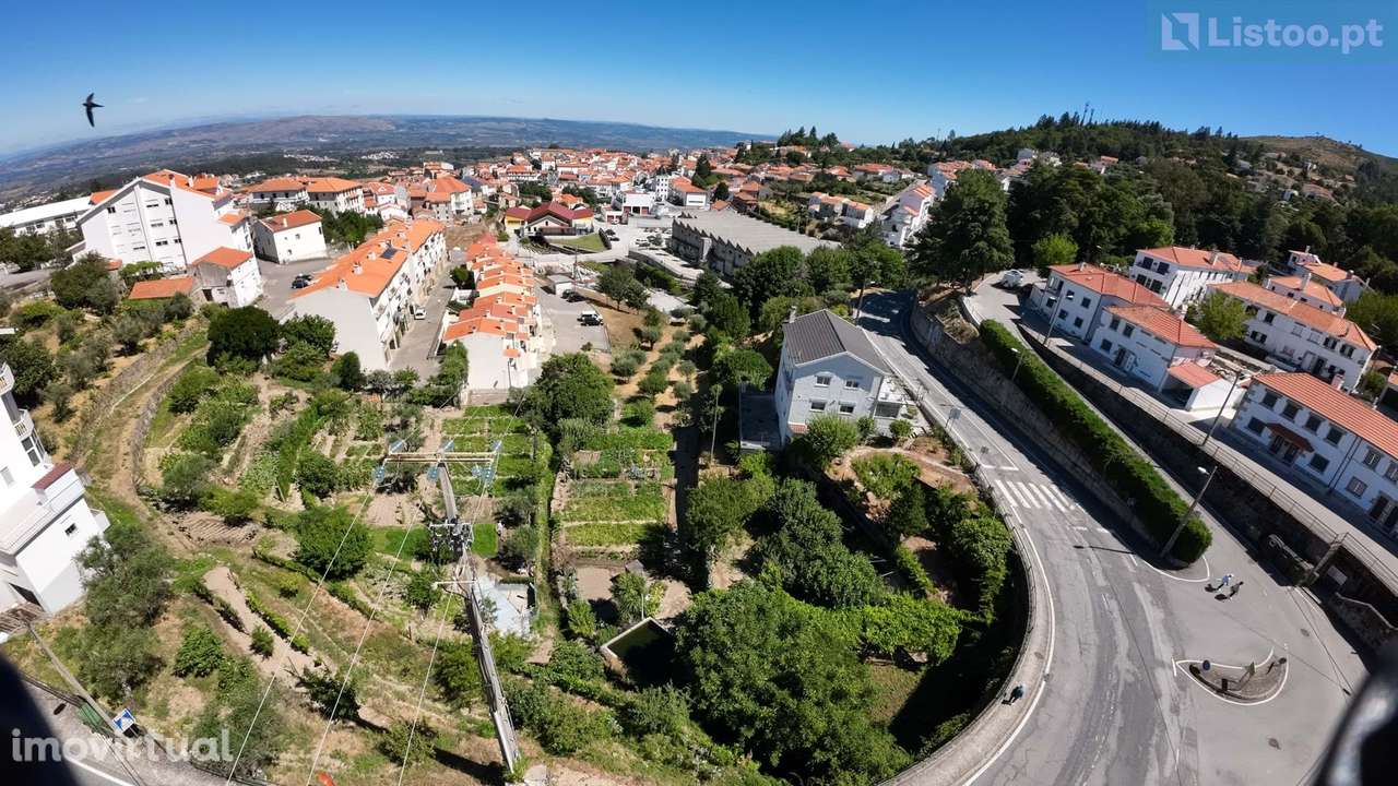 Moradia T4 a 40km da Serra da Estrela - Grande imagem: 3/41