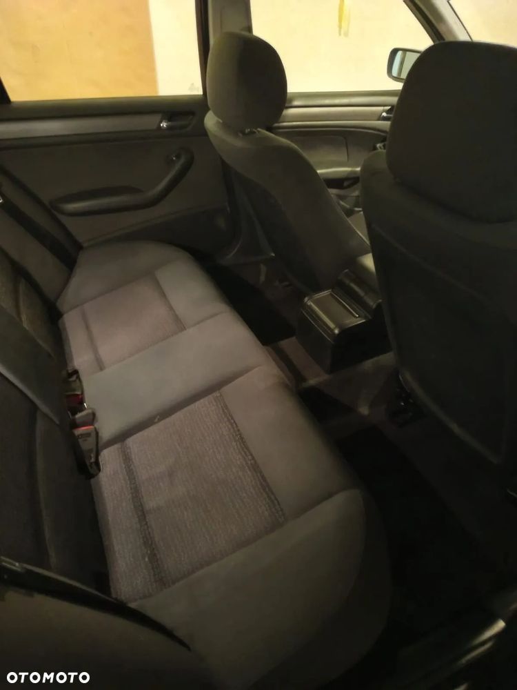 BMW Seria 3 - 14