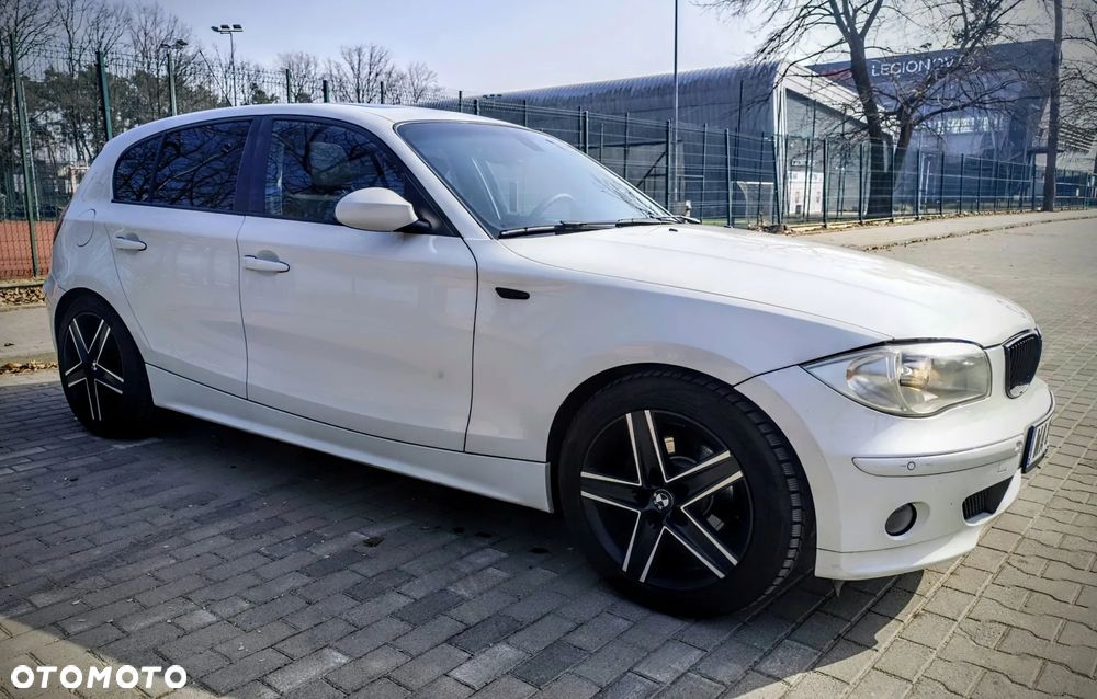 BMW Seria 1 120i - 6