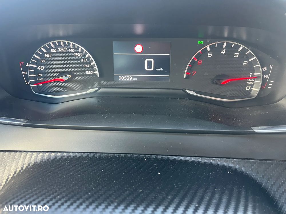 Peugeot 2008 1.5 BlueHDI FAP Active - 16