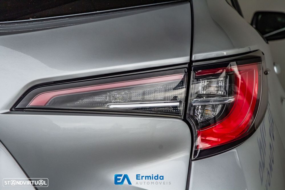 Toyota Corolla Touring Sports - 10