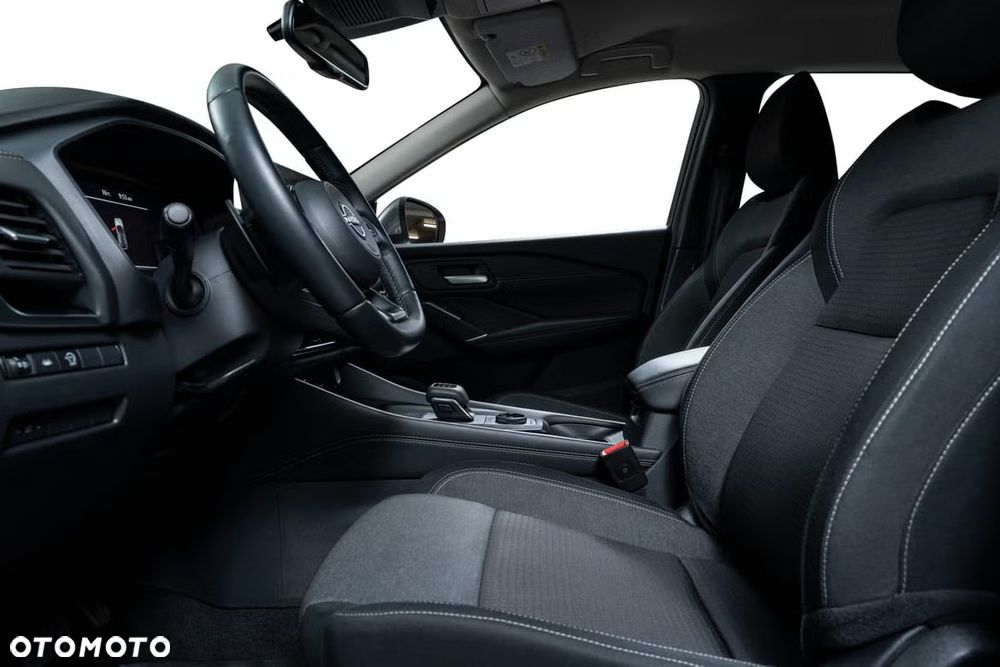 Nissan Qashqai 1.3 DIG-T MHEV N-Connecta Xtronic - 29