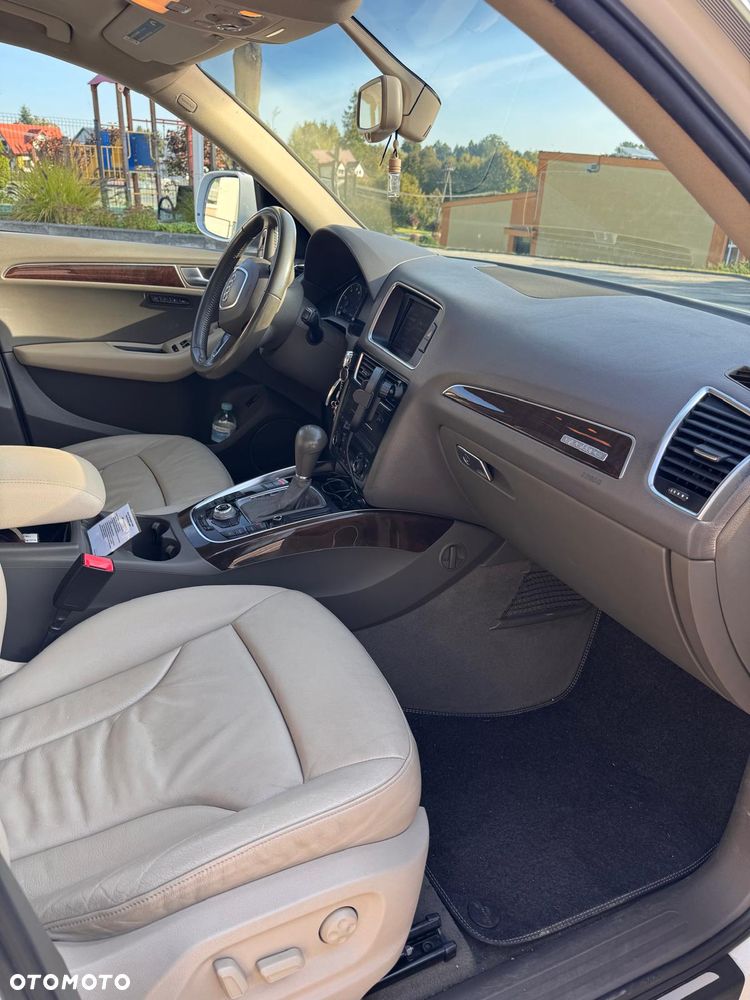 Audi Q5 3.2 FSI Quattro S tronic - 9