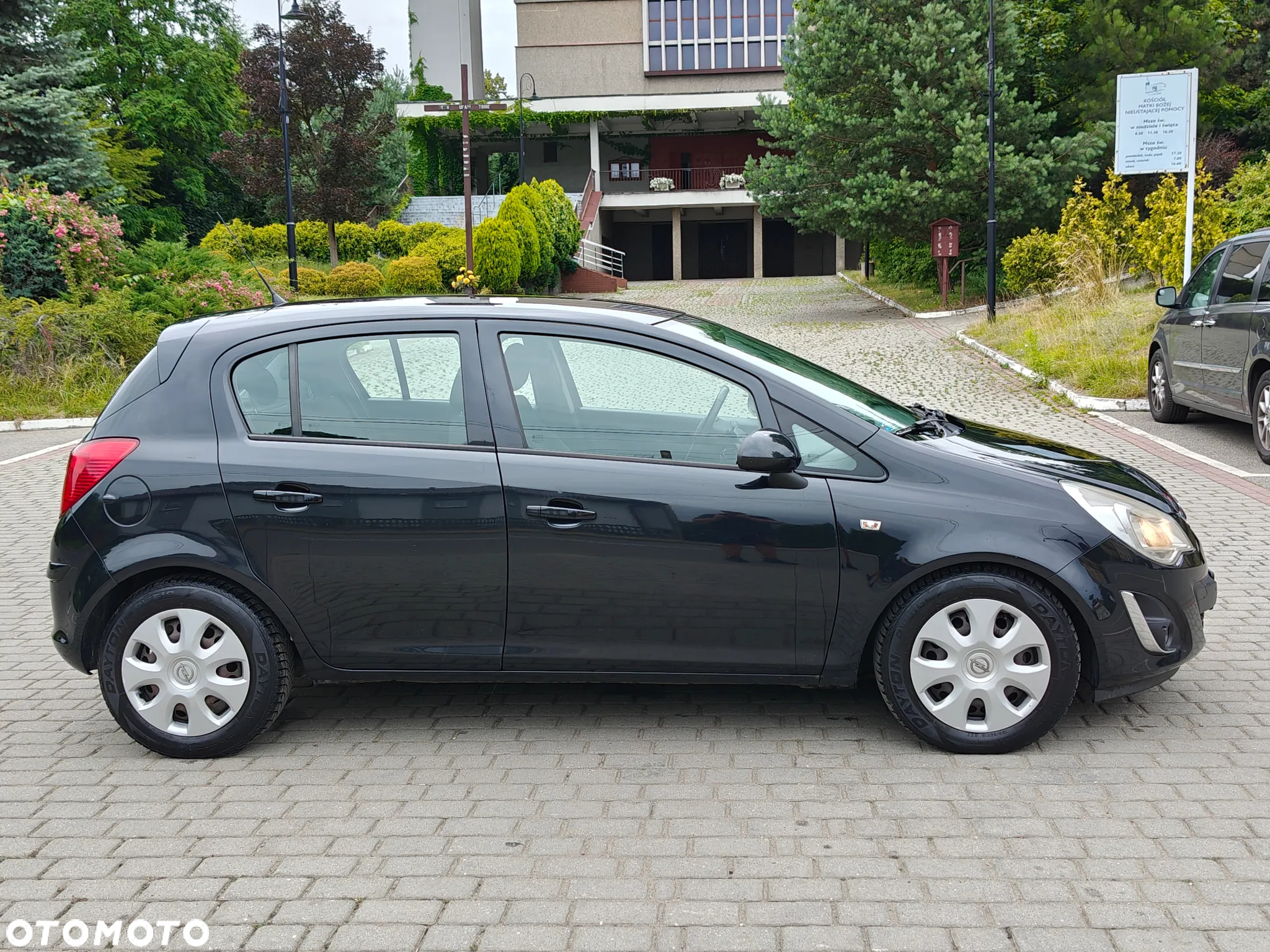 Opel Corsa 1.4 16V Cosmo - 9