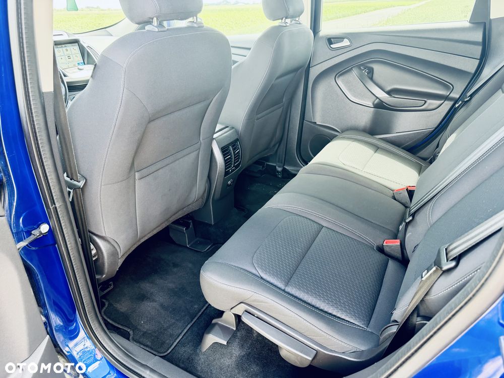 Ford Kuga - 11