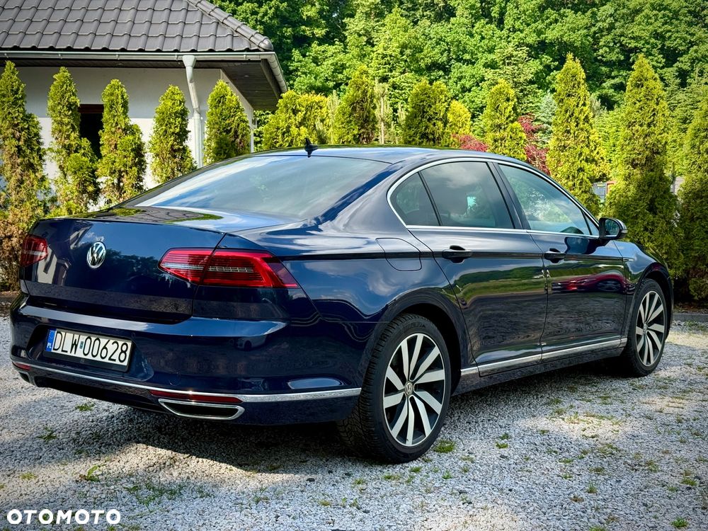 Volkswagen Passat 2.0 TDI 4Mot Elegance DSG - 34