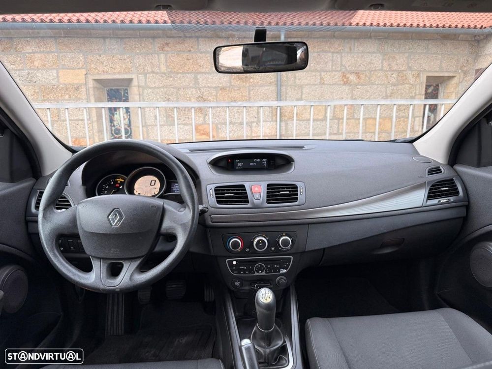 Renault Mégane 1.5 dCi Confort - 8