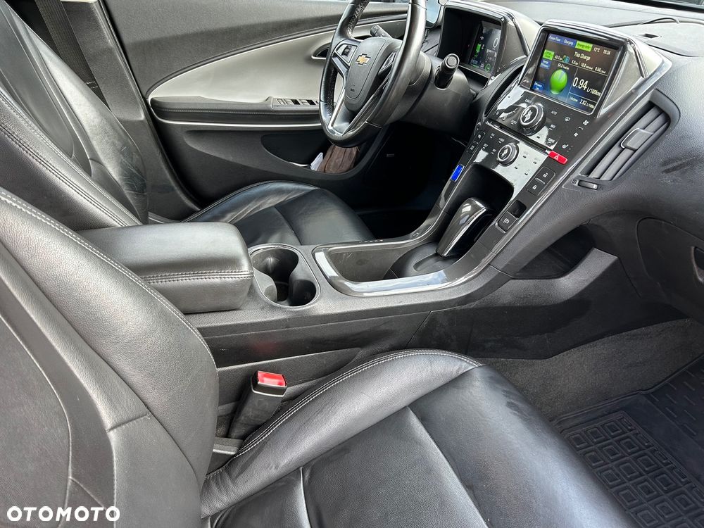 Chevrolet Volt - 17