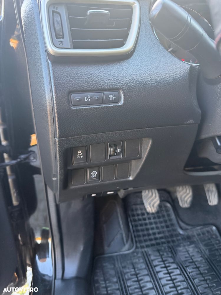 Nissan Qashqai 1.5 DCI Start/Stop Tekna - 10