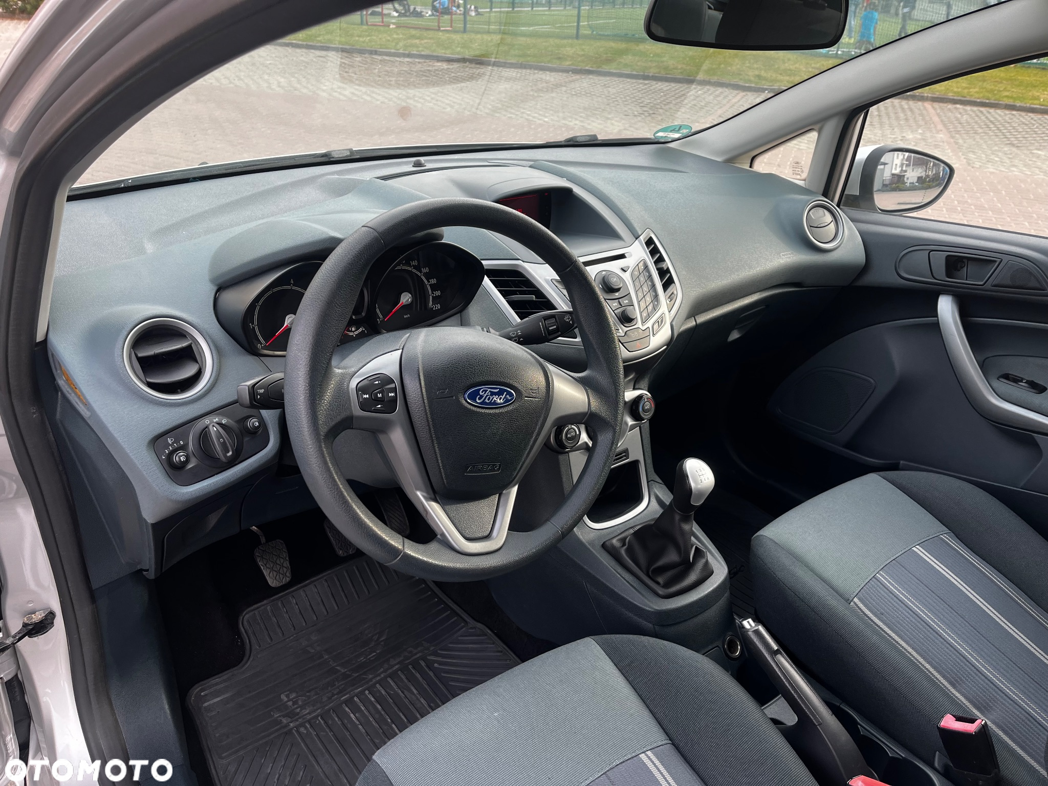 Ford Fiesta - 23