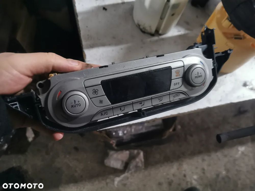 PANEL KLIMATYZACJI FORD KUGA MK1 - 1