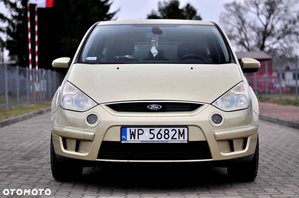 Ford S-Max - 10