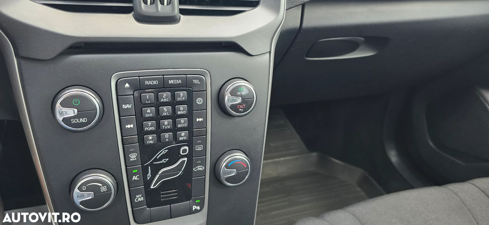 Volvo V40 D2 DRIVe Momentum - 10