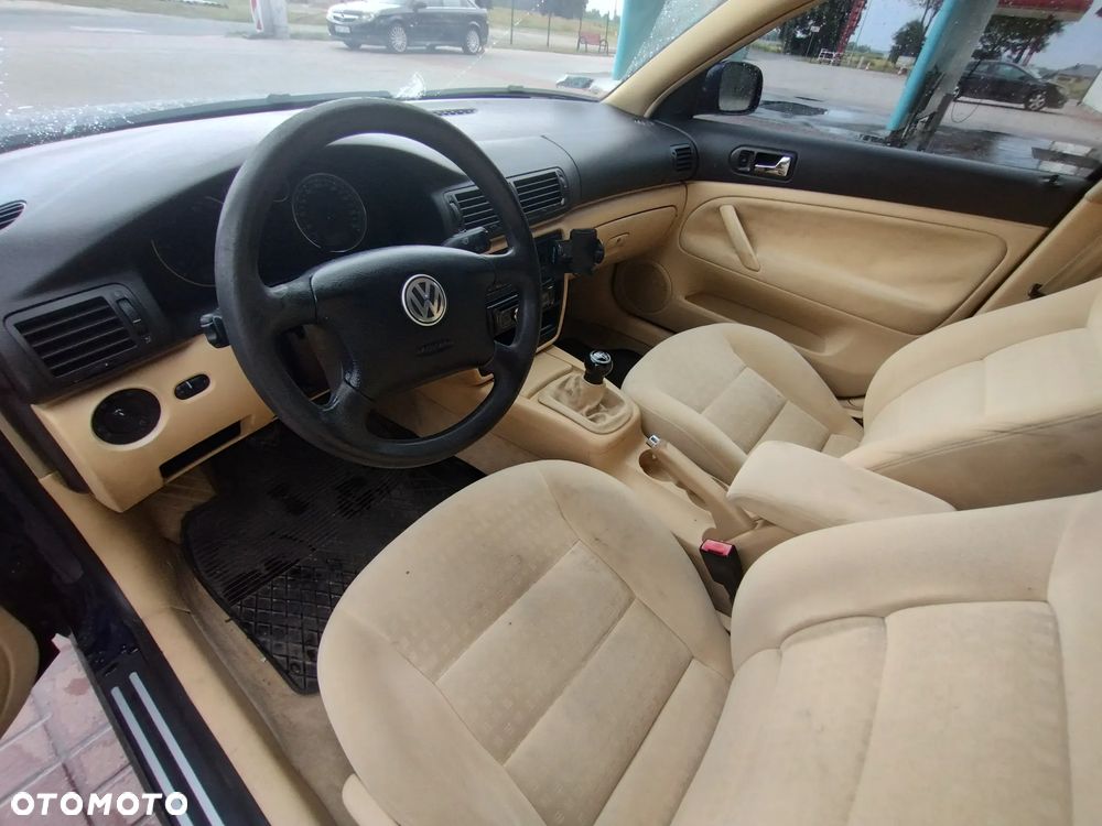 Volkswagen Passat 1.9 TDI - 2