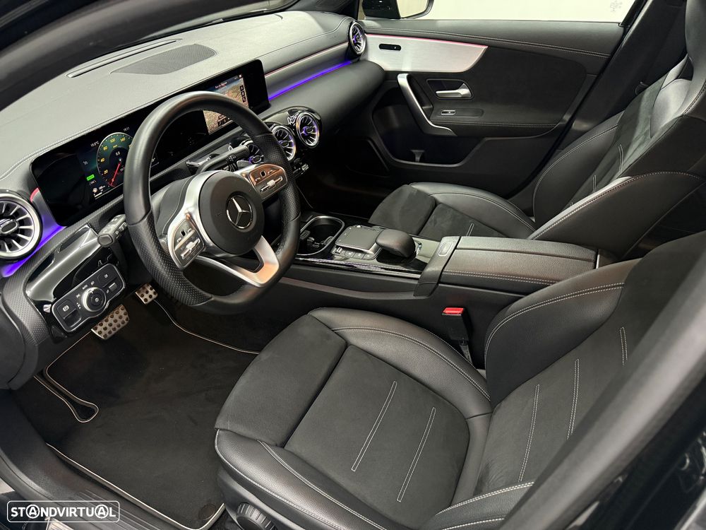 Mercedes-Benz A 250 e AMG Line - 11