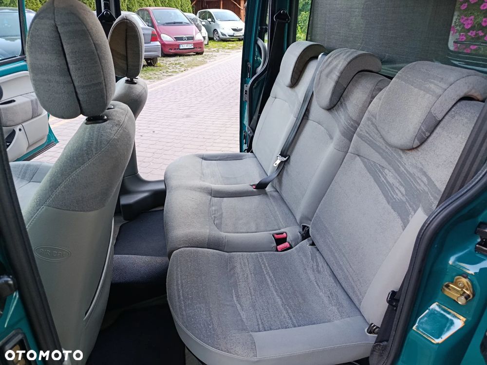 Renault Kangoo 1.6 16V Privilege - 28