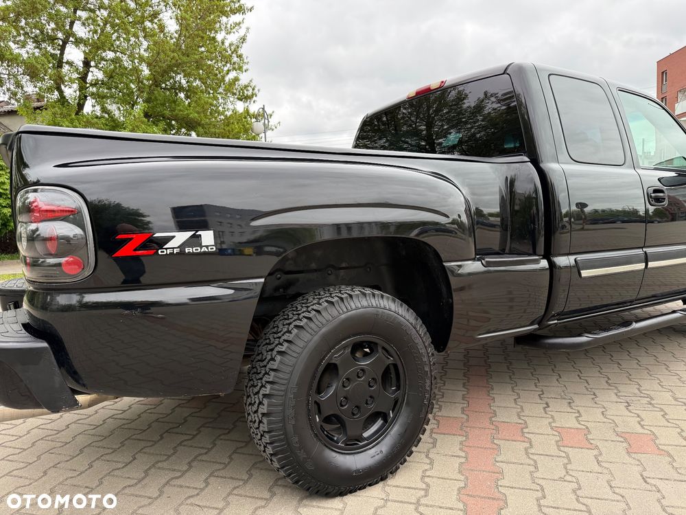 Chevrolet Silverado - 10