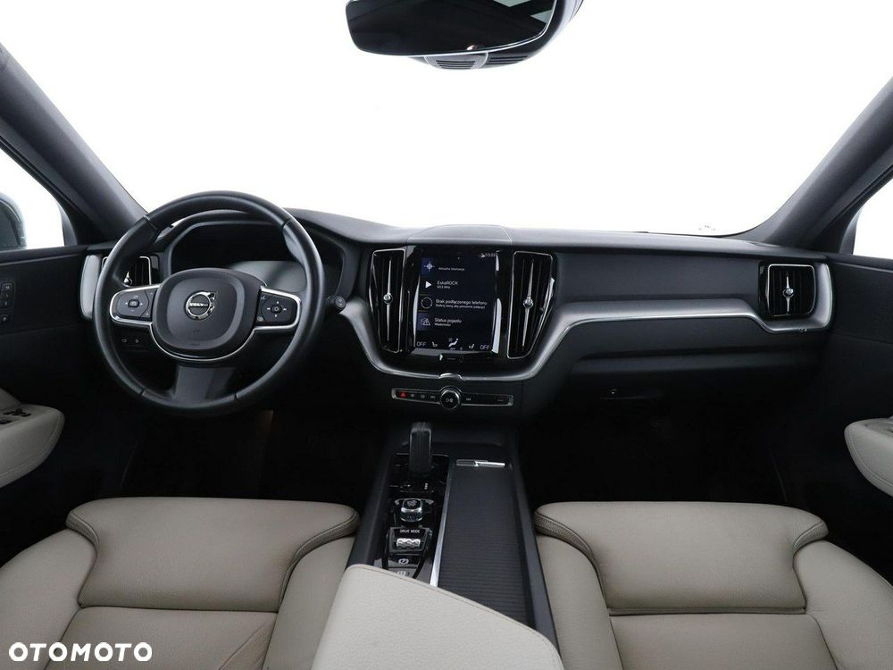 Volvo XC 60 T8 Plug-In Hybrid AWD Inscription - 16