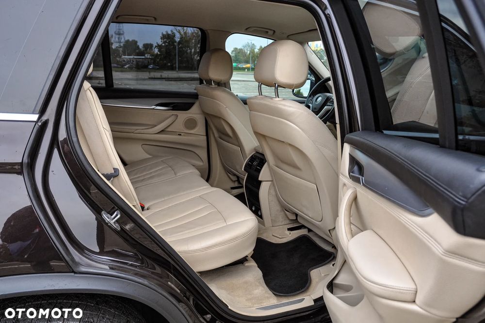 BMW X5 xDrive25d - 13