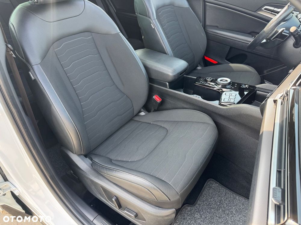 Kia Sportage 1.6 T-GDI MHEV Business Line 2WD DCT - 12