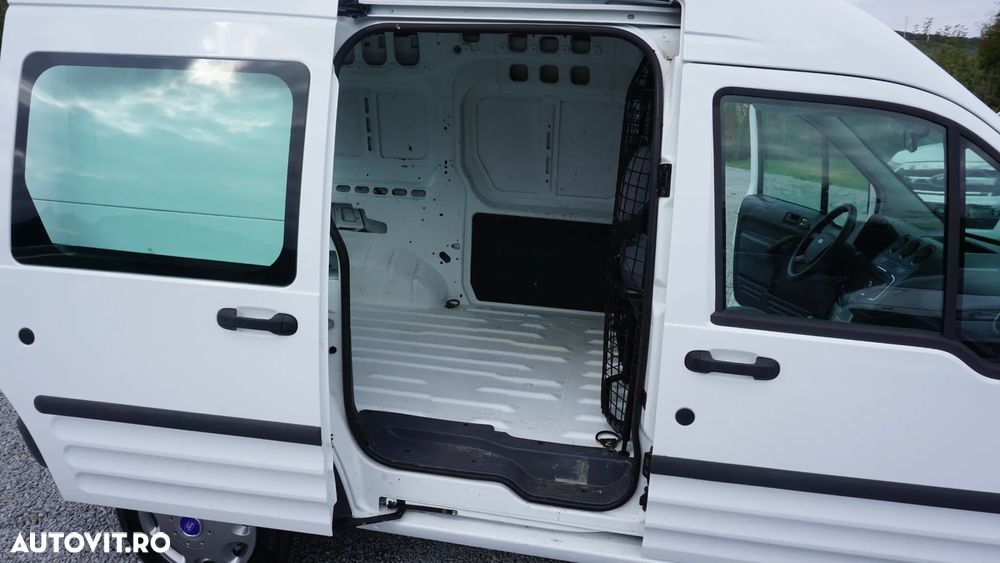 Ford Transit Connect - 9
