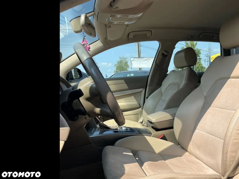 Audi A6 Avant 3.2 FSI tiptronic quattro - 16