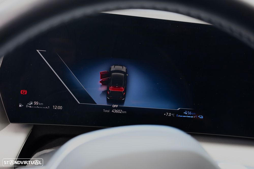 BMW X1 xDrive25e - 12