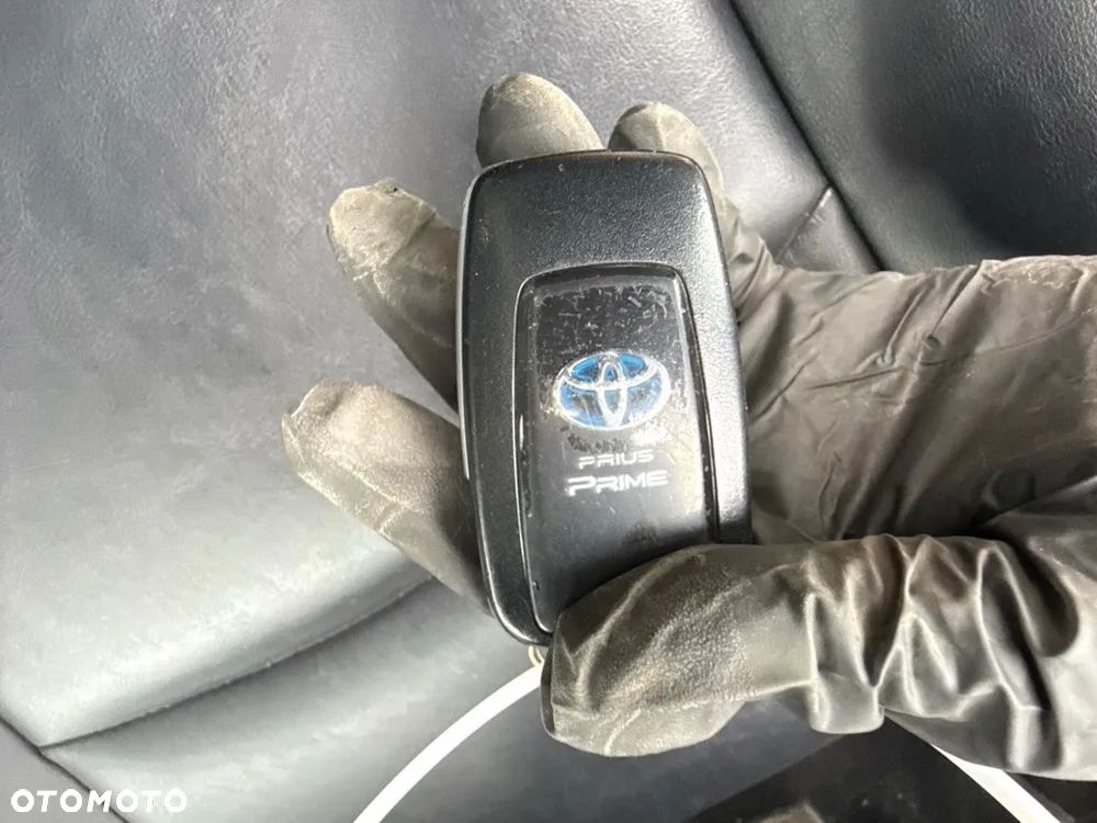 Toyota Prius 1.8 Hybrid Executive - 25