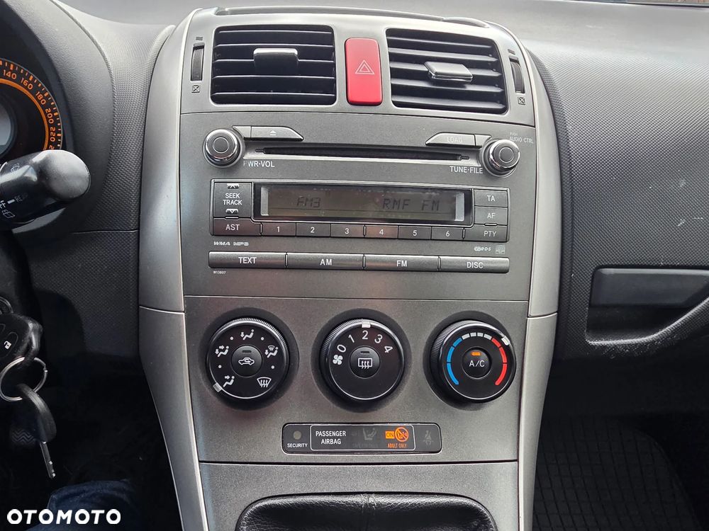 Toyota Auris 2.0 D-4D - 17