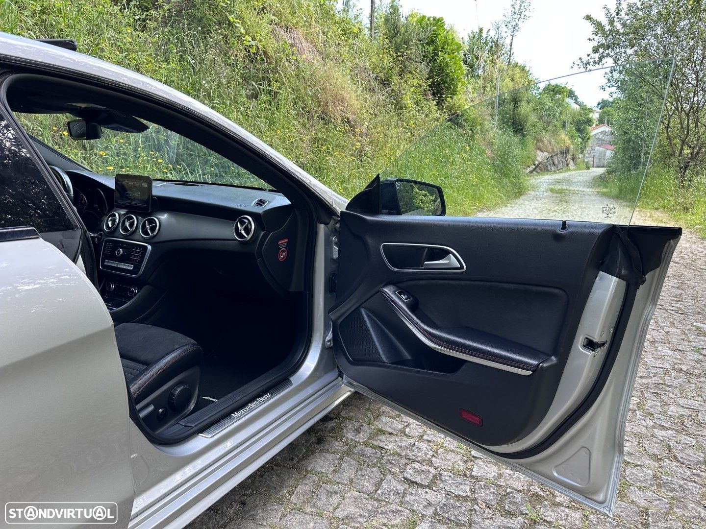 Mercedes-Benz CLA 200 d AMG Line - 19