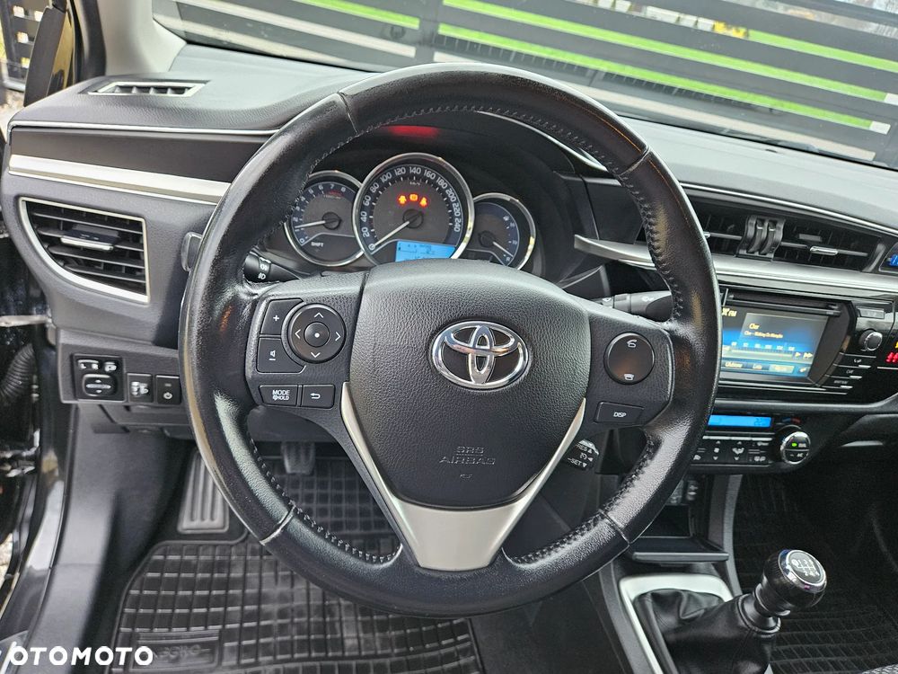Toyota Corolla 1.6 Prestige - 22