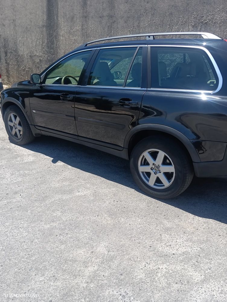 Volvo XC 90 2.4 D5 7L Nivel 2 Auto. - 7