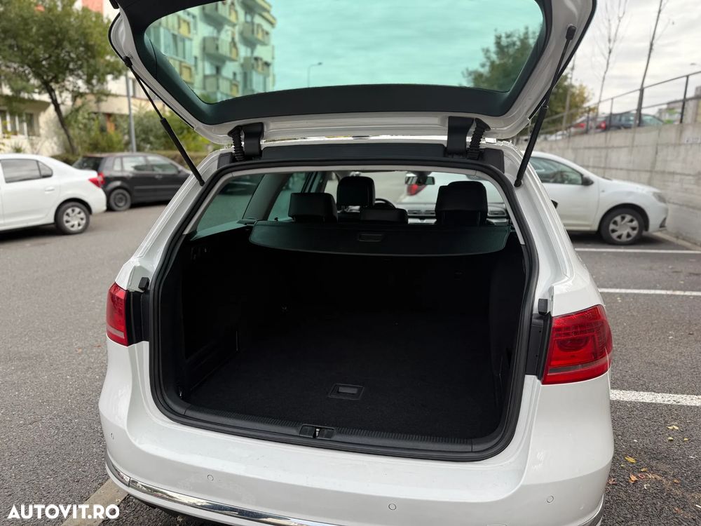 Volkswagen Passat Variant 2.0 TDI BlueMotion Technology Business Edition - 25