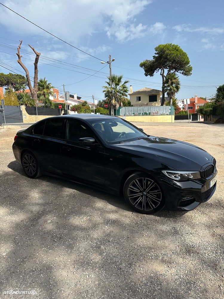 BMW 330 i Pack M Auto - 4