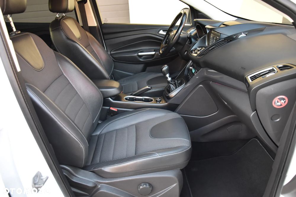 Ford Kuga 2.0 TDCi 4x4 Individual - 16