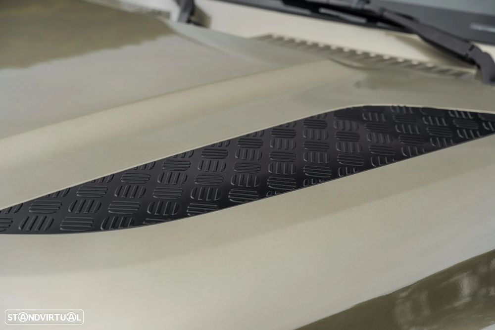 Land Rover Defender 3.0 D250 130 AWD X-Dynamic HSE - 8