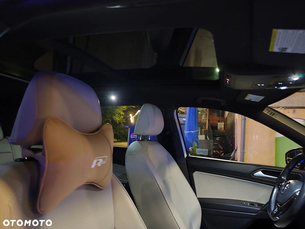 Volkswagen Tiguan - 26