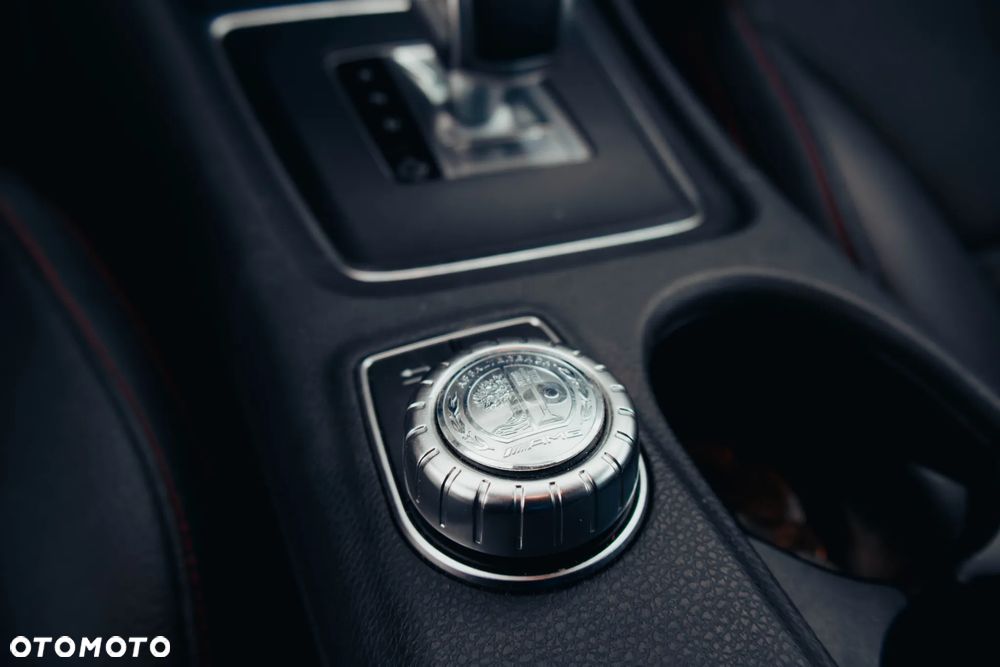 Mercedes-Benz CLA 45 AMG 4Matic 7G-DCT - 20