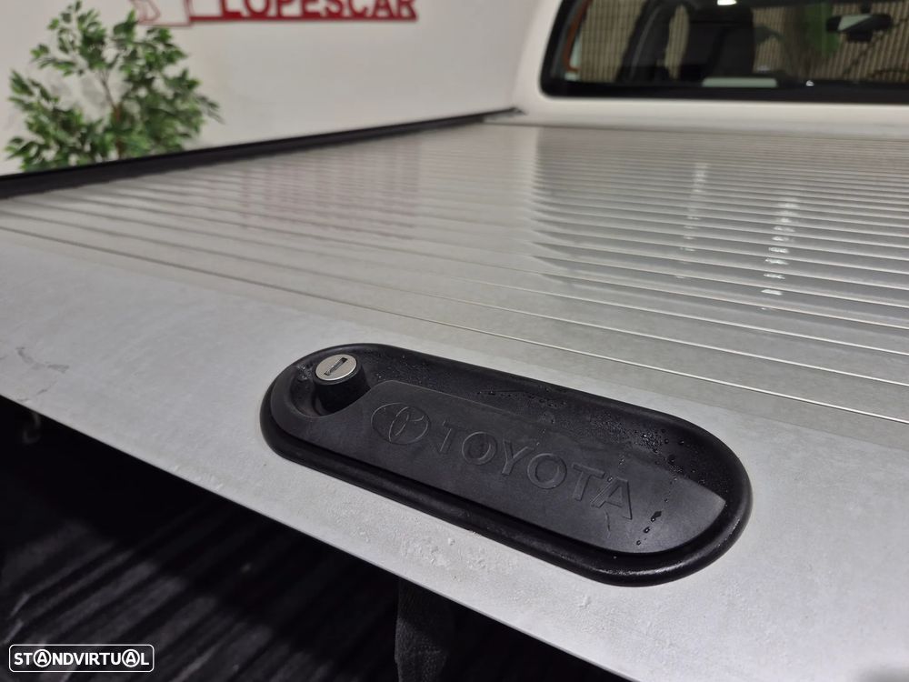 Toyota Hilux 2.4D-4D 4X4 | GARANTIA | NACIONAL - 3 LUG - 2020 - 11