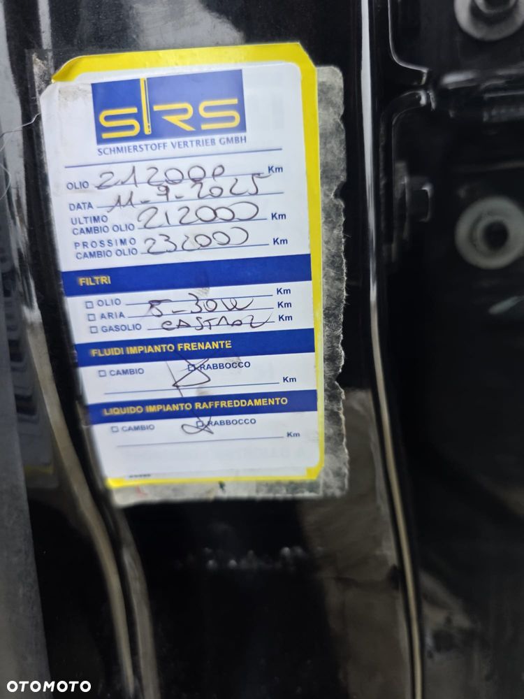 Jeep Grand Cherokee - 22